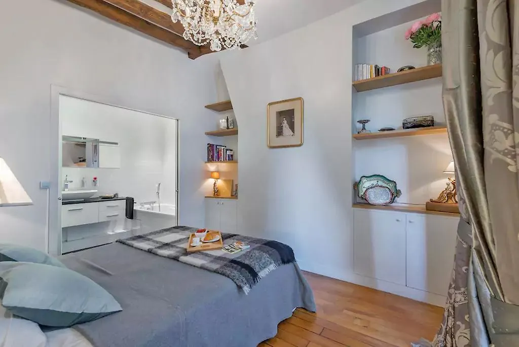 Otel Maison Saintonge 4*