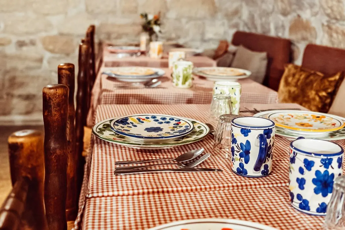 Maison Saintonge Hotel 4*